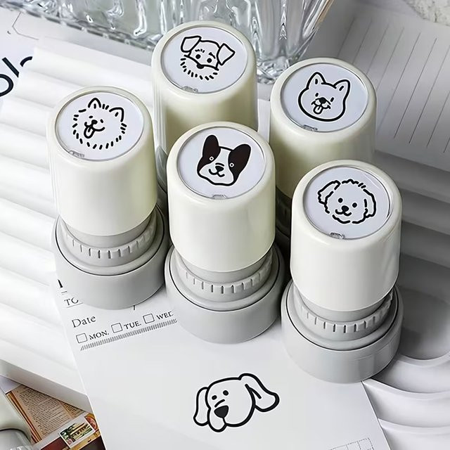 Hundeschnittmuster-Schablonen mit Cartoon-Welpen-Druck aus weißem Kunststoff für Scrapbooking und DIY-Projekte - Bild 1