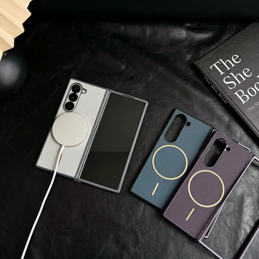 Luxuriöse Samsung Galaxy Z Fold 7 6 5 4 3 Handyhülle aus mattem PU-Leder in Purple mit Magnetfunktion für kabelloses Laden - Bild 2