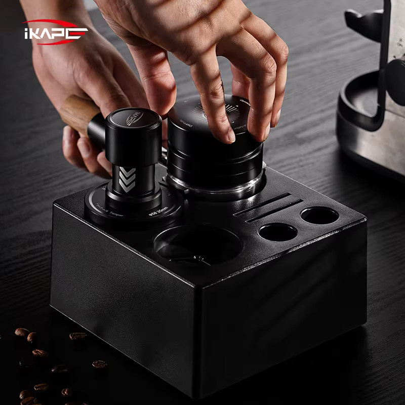 IKAPE Espresso-Verteiler mit Doppellagern aus Edelstahl in Schwarz, passend für 51 mm, 54 mm und 58 mm Bottomless Siebträger - Bild 4