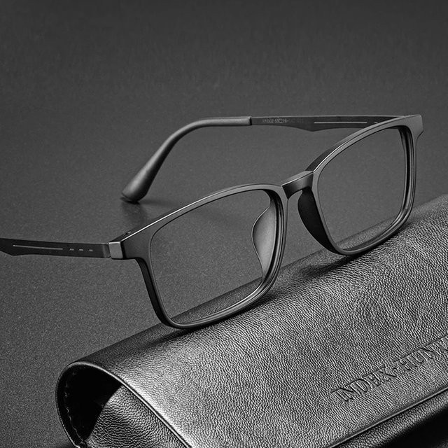 ISENGHUO Lesebrille, Titan, Vollrand, Schwarz - Bild 1