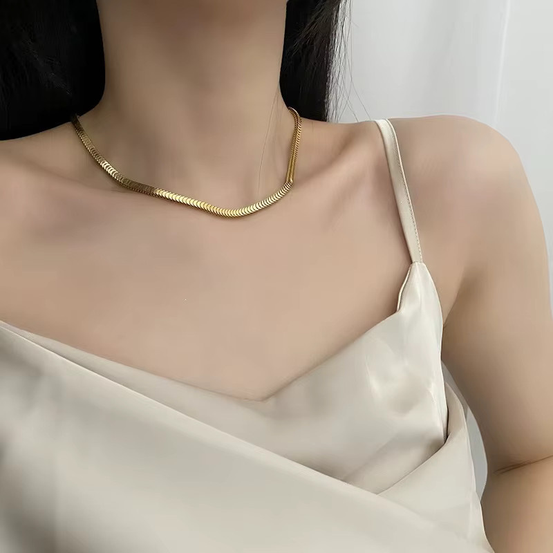 EILIECK Schmuckset, Schlangenkette und Armband, Edelstahl, goldene Metallstruktur, Damen - Bild 3