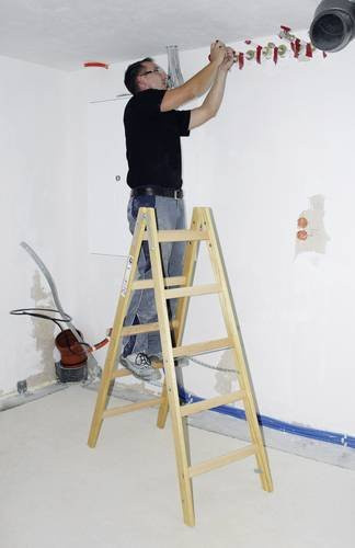 Günzburger Holz-Stehleiter in Braun mit 7 Sprossen - Bild 1
