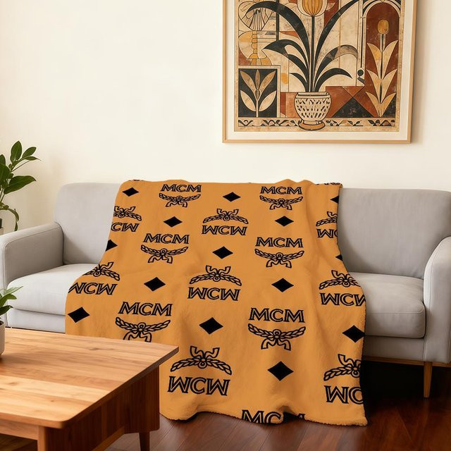 ZX Blanket Plüsch Überwurfdecke mit Logo Design in Orange, B: 203,2 cm, T: 152,4 cm - Bild 1