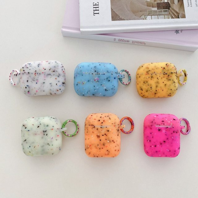 Silikon Schutzhülle im Noctilucence Nachtlichter Design für AirPods 4, 3, 2 und Pro 2 in Multicolour - Bild 1