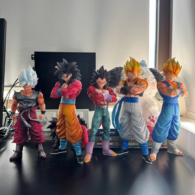 JT Studio Dragon Ball Son Goku SSJ4 Super Saiyajin 4 Statue, Anime Figuren - Bild 1