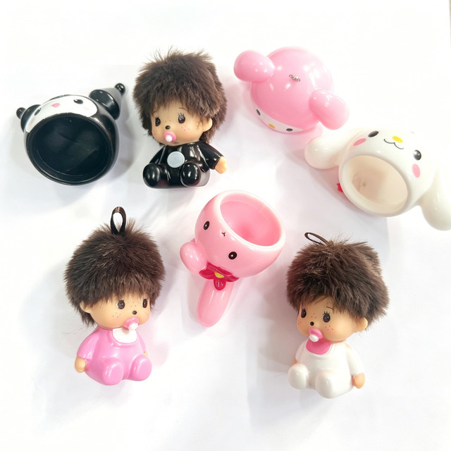 Sanrio Kuromi Melody Hello Kitty Monchhichi Puppen-Schlüsselanhänger - Bild 1