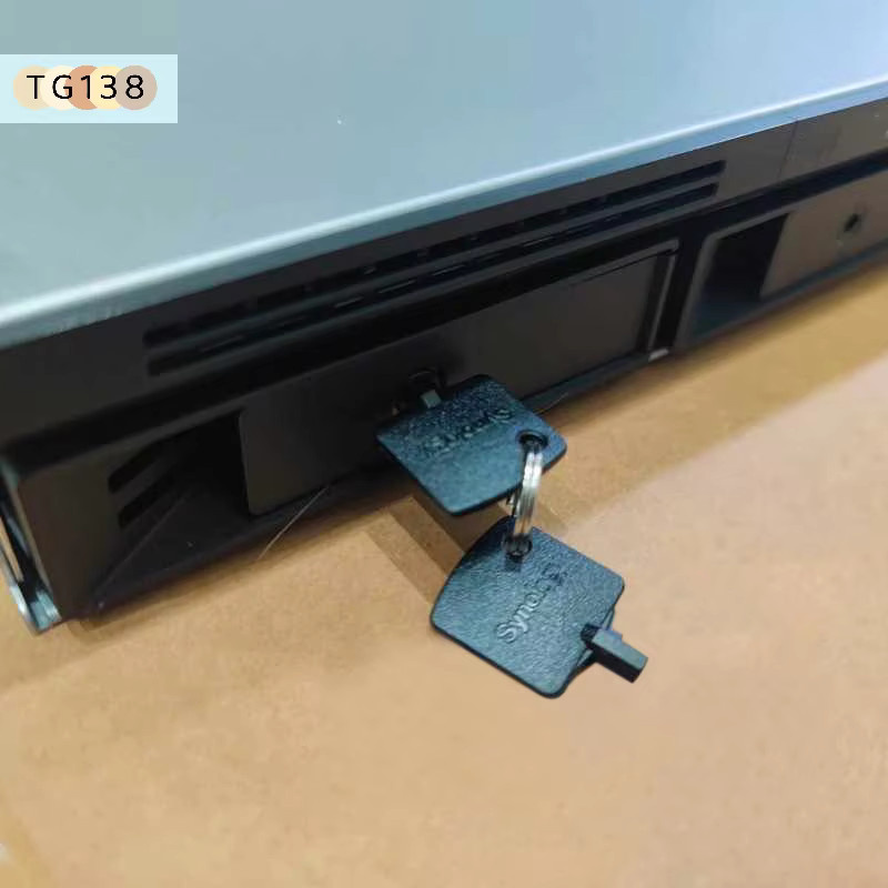 Synology Festplattenschacht-Schlüssel für NAS-Laufwerksschächte, Schwarz - Bild 3