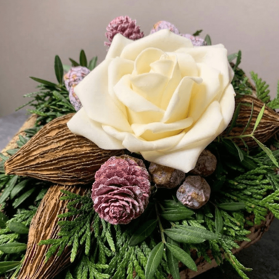 Tropfen Tilda Tischdekoration in Weiß mit floralem Design - Bild 2