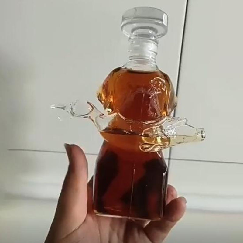 Whiskey-Karaffe aus Glas mit 3D-Gravur Jagdhund in Transparent, dekorative Glasflasche für deine Heimbar - Bild 4
