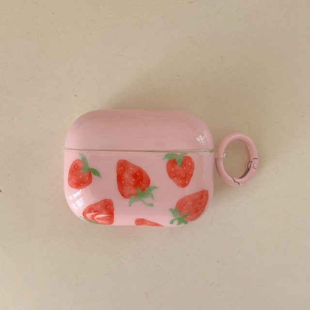 Stoßfeste Kopfhörerhülle mit Erdbeermuster und Anhänger für Apple AirPods 1, 2, 3, 4 und Pro/Pro 2 in Rosa - Bild 1