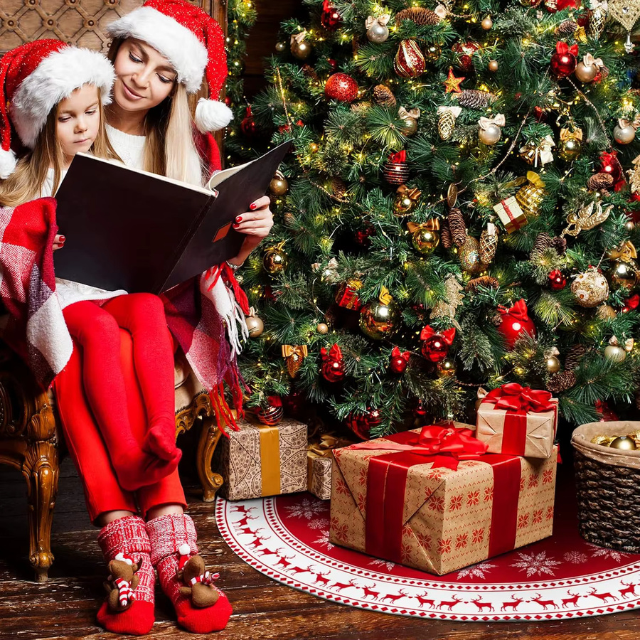 VIKAMA Weihnachtsbaummatte mit Schneeflocken und Rentier Design in Rot, runde Textil-Deko für Weihnachten und Neujahr - Bild 6