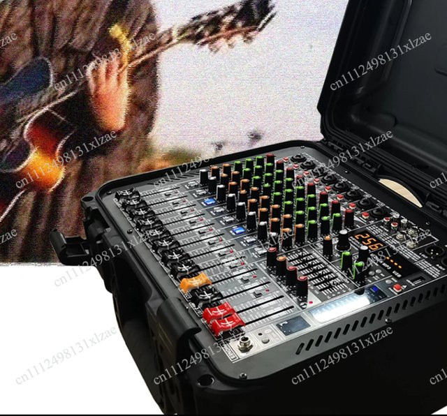 8-Kanal-Powermixer mit integriertem Verstärker in Schwarz für professionelle PA-Systeme - Bild 1
