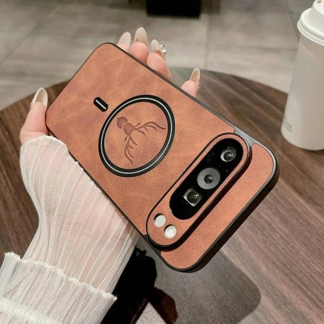 Luxus Leder MagSafe Schutzhülle für Google Pixel 9 Pro XL 9 8 Pro 7 Pro 8A 7A 9A in Braun mit magnetischer kabelloser Ladefunktion und stoßfestem Design - Bild 1