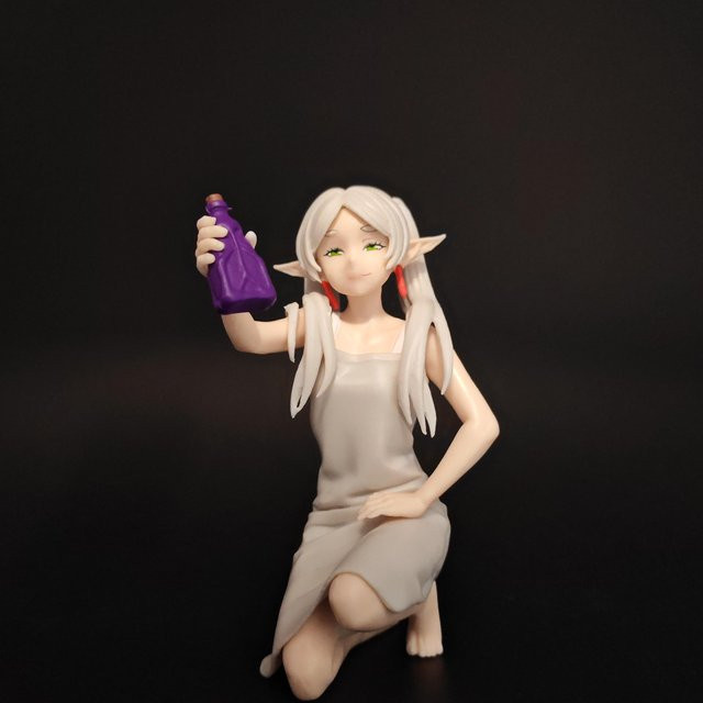 EDS Studio Ruiniöser Magier Frilan, Figur, beige, ab 14 Jahren - Bild 1