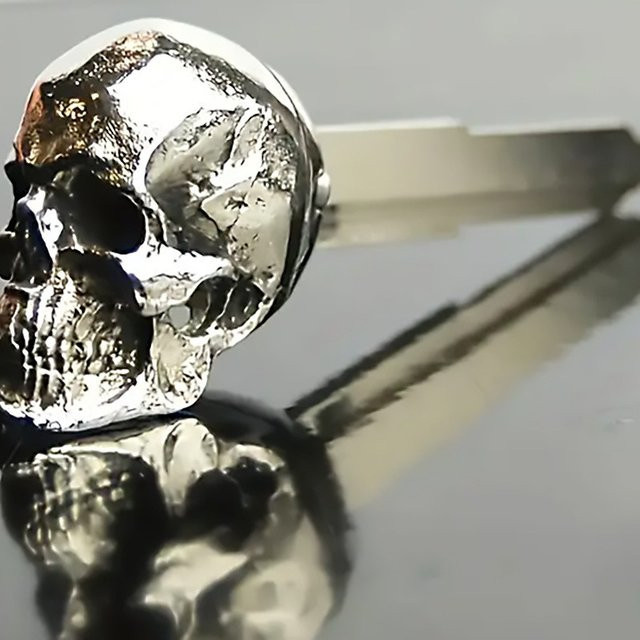 Velishy Schlüsselanhänger Totenkopf, Metall, Silber, Unisex - Bild 1