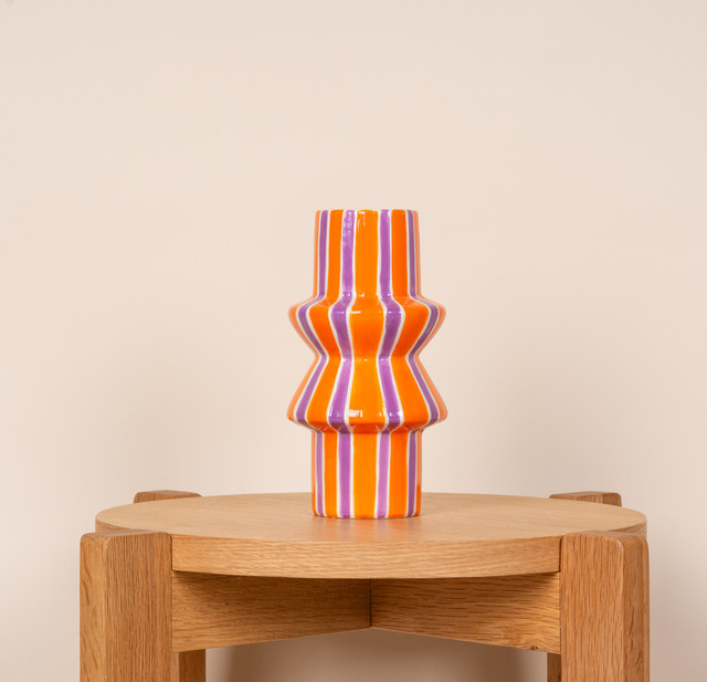 Moderne Keramikvase BLUME2000 in Orange mit ZickZack-Design und Zackenform, Höhe: 19,5 cm, Breite: 10,0 cm, Tiefe: 10,0 cm - Bild 1