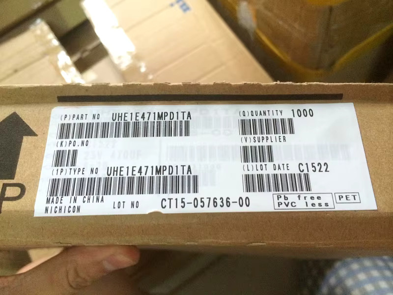 Nichicon ER Serie Aluminium-Elektrolytkondensator 470µF 25V Schwarz B: 8 mm, H: 20 mm - Bild 2