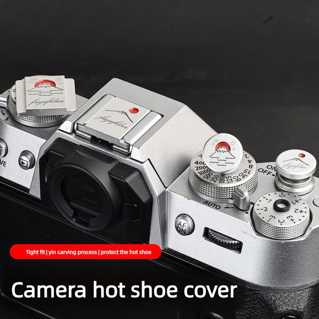 Fujifilm Blitzschuhabdeckung und Auslöseknopf aus Aluminiumlegierung in Silber als Staubschutz Kamerazubehör für XS20, XT50, X100VI, XT4, XT5 und XT20 - Bild 1