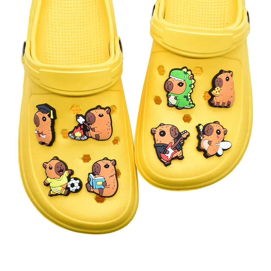 Capybara Schuh-Charms aus PVC, Kinder - Bild 2