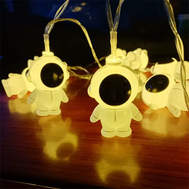 Astronaut LED Lichterkette mit 40 LEDs in Warmweiß, 6 m Länge, USB- und Batteriebetrieben für Party, Hochzeit und Dekoration - Bild 2