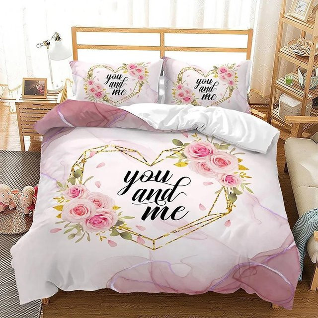 Personalisierte Bettwäsche mit Namen von Lodestar, Set aus Bettbezug und Kissenbezügen in Weiß mit floralem Design, B/H: 264 x 228 cm - Bild 1