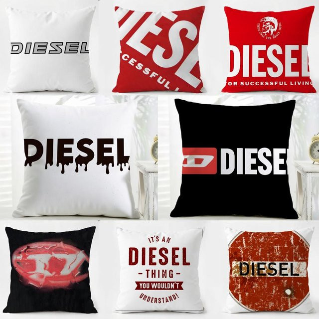 D-DIESEL Kissenbezug in Weiß mit grafischem Design und verdecktem Reißverschluss, B/T/H: 30 x 30 x 30 cm - Bild 1