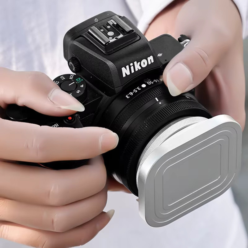 LVSHE Quadratische Gegenlichtblende aus Metall im Retro-Design für Fuji Sony Nikon Canon, Farbe: Silber, kompatibel mit 39mm 43mm 46mm 49mm 52mm Filter Adaptern - Bild 3