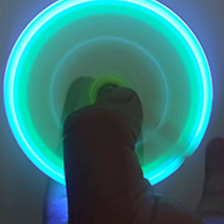 LED Spinning Pen Kugelschreiber als EDC Stressabbau Spielzeug für Büro und Schule - Bild 2