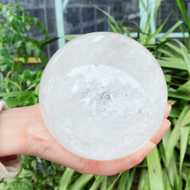 CrystalHola Natürliche Weiße Phantom-Kristallkugel aus transparentem Edelstein als Dekoration und Sammlerstück - Bild 1