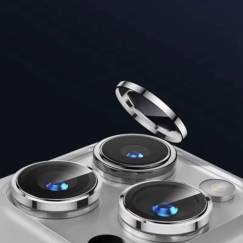 Kamera Schutz Set für iPhone 15 und iPhone 16 Pro Max mit Metallring und Objektivglas in Silber und Grün - Bild 1