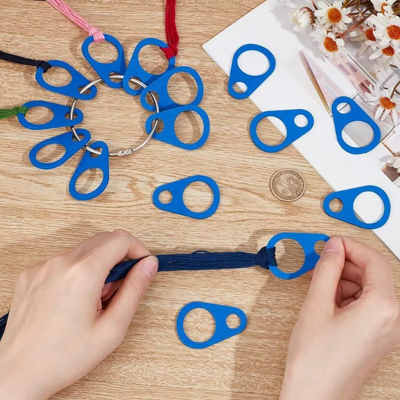 50 Stück Holzspulen in Blau mit aufklappbarem Ring für Kreuzstich und Nähgarnwicklung - Bild 3