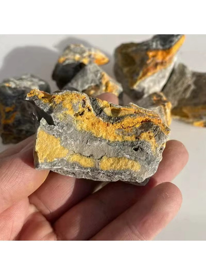 Natürlicher Hummel-Jaspis von CrystalHola in Gelb und Multicolour, Bienen-Jaspis Rohstein als Mineralienprobe für deine Schmuckherstellung, 20-200g - Bild 7