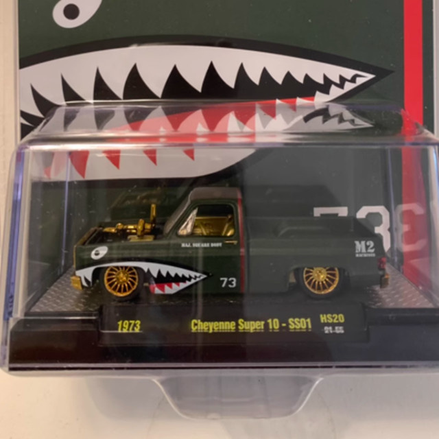 M2 1973 Cheyenne Super, Modellauto, Metall, 1:64, ab 8 Jahren - Bild 1