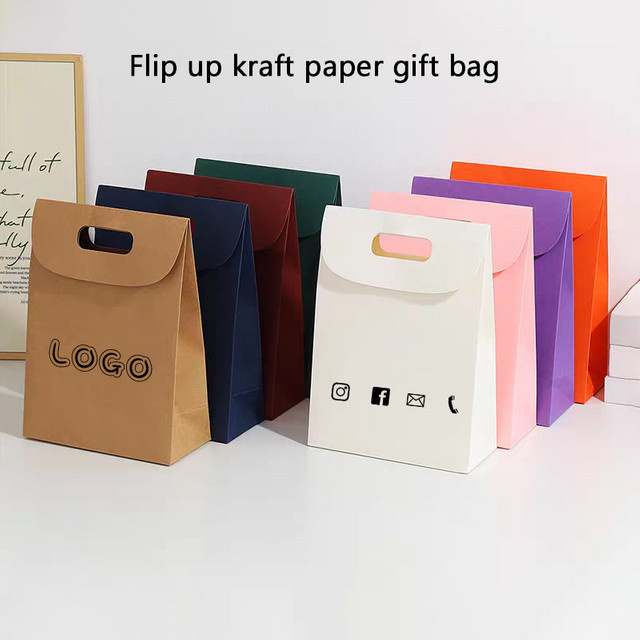 10 Stück Klappbeutel aus Kraftpapier in Grün und Mehrfarbig als Geschenk- und Souvenirbeutel - Bild 1