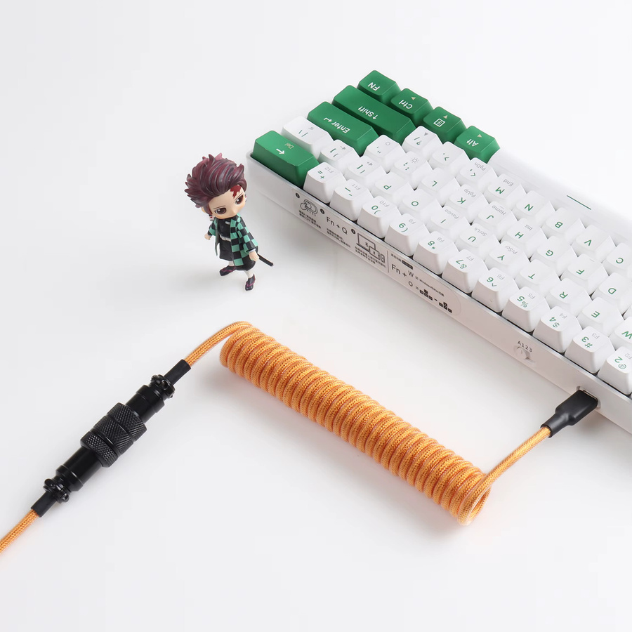 LANO Spiralkabel für mechanische Gaming-Tastaturen, USB A auf Typ C mit GX16 abnehmbarem Stecker und Doppelmantel, Gelb-Orange - Bild 2