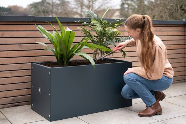 Herstera Garden Stahl Hochbeet Pflanzkübel Cube Anthrazit B/H/T: 150 x 50 x 50 cm - Bild 3