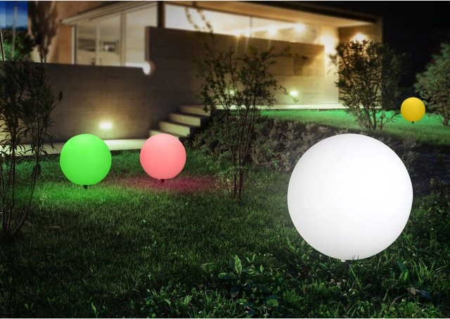 Globo Außen-Kugelleuchte TOULA mit Erdspieß aus Kunststoff in Weiß, Durchmesser: 40 cm - Bild 1