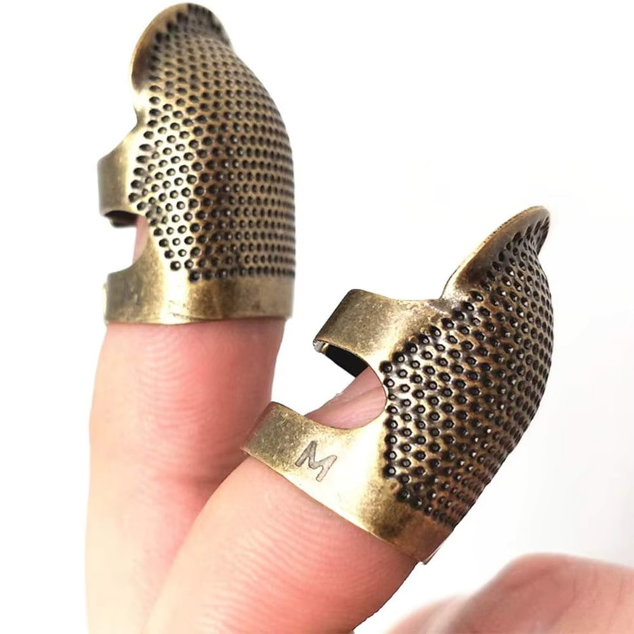 OZXHIXU Vintage Fingerhut in Gold als rutschfester Fingerschutz für das Nähen - Bild 2