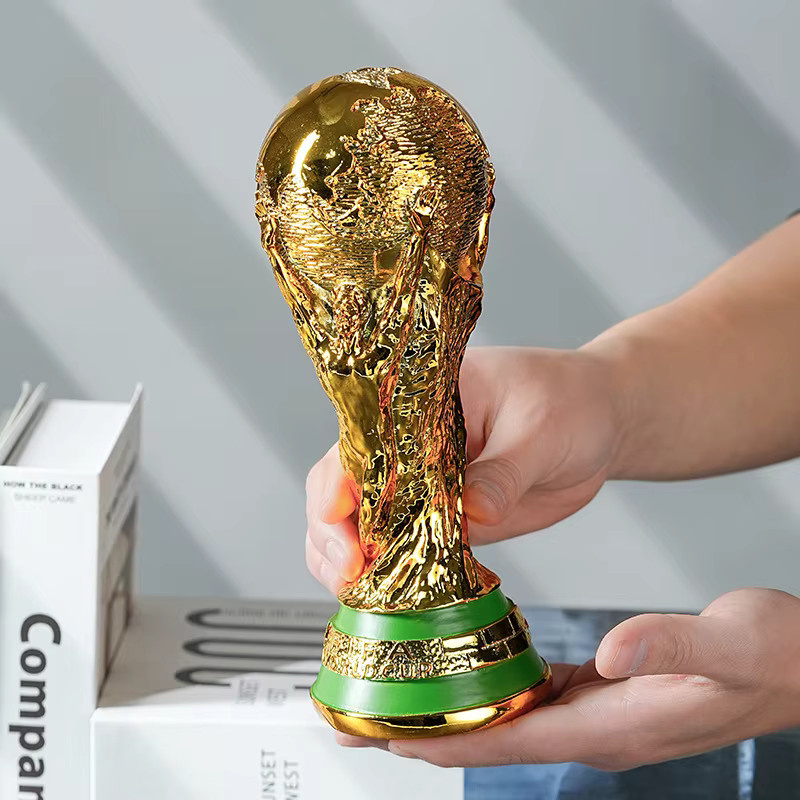 Panini FIFA 2026 Weltmeisterschaft Trophäenmodell, Ornament, ab 14 Jahren - Bild 2