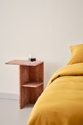 MELETO Wandmontierter Nachttisch in Steinoptik Modern mit abstraktem Design in Rot und Pink, B/T/H: 50,0 x 35,0 x 27,0 cm - Bild 1