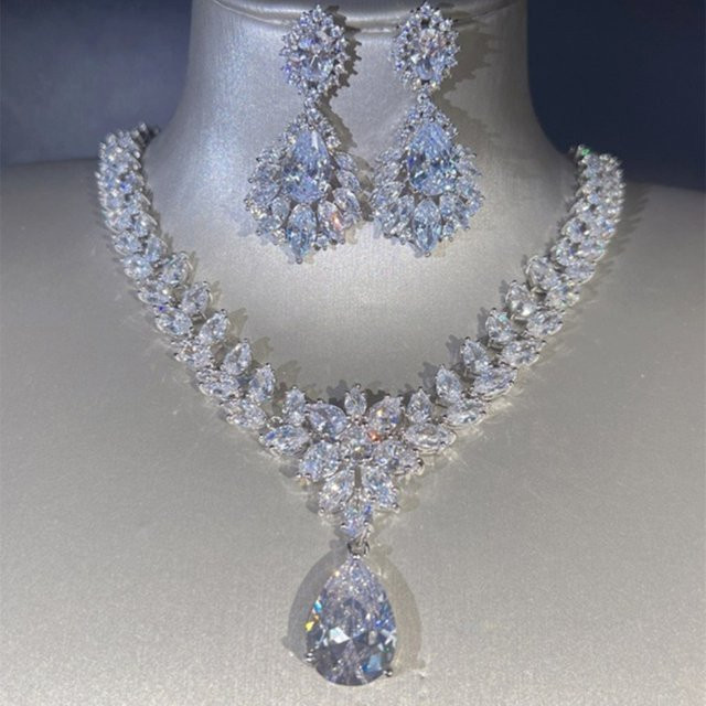 CC Schmuck-Set, Halskette und Ohrringe, Weiß, Edelstein, Damen - Bild 1