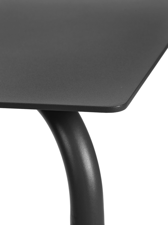 Serax August Esstisch in Schwarz mit minimalistischem Design und matter Oberfläche für Indoor und Outdoor - Bild 2