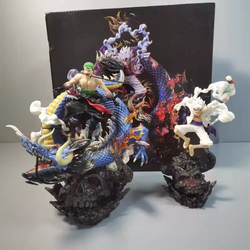 Bandai One Piece Anime Figur Zoro und Ruffy Modell Statue in Schwarz und Gold als Desktop Dekoration - Bild 4