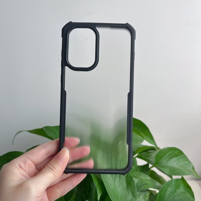 XUNDD Stoßfeste Schutzhülle mit Laser Muster für OnePlus Ace 6, Ace 6T und 15R in Schwarz mit Kamera Schutz und Airbags aus PC+TPU - Bild 1