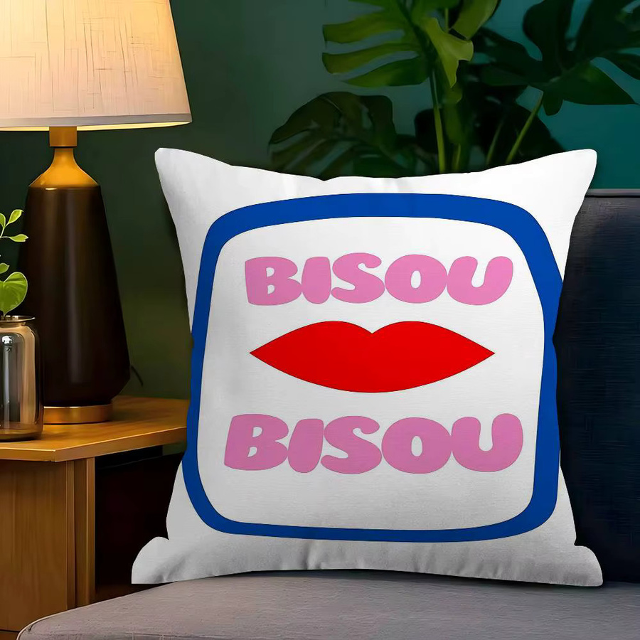 Kissenbezug von Bisou Room Aesthetics in Rosa mit eklektischem Grafikdesign und französischen Zitaten, B/B: 45 x 45 cm - Bild 3
