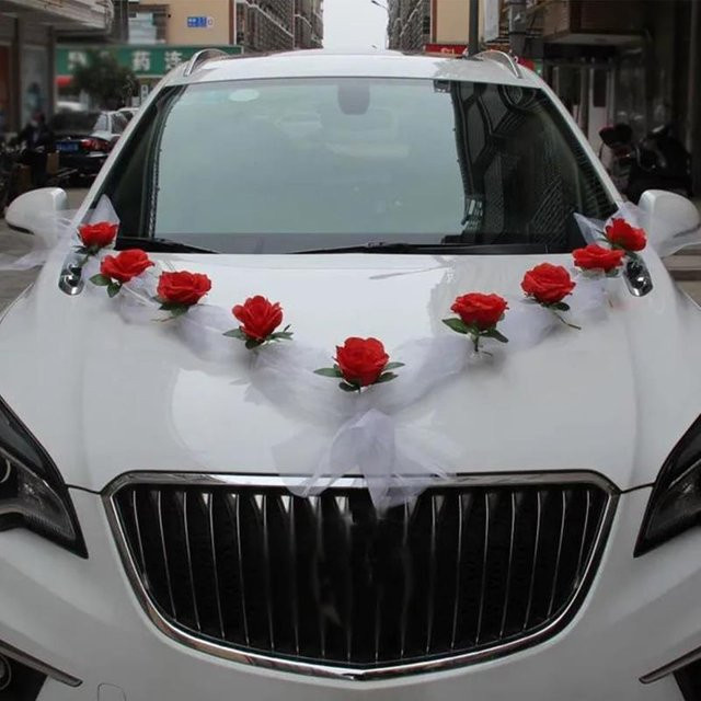 Künstliche Rosen-Dekoration für Hochzeitsautos in Weiß und Rot, Textil-Blumen als Zubehör für Party-Events und Hochzeitsdekoration - Bild 1