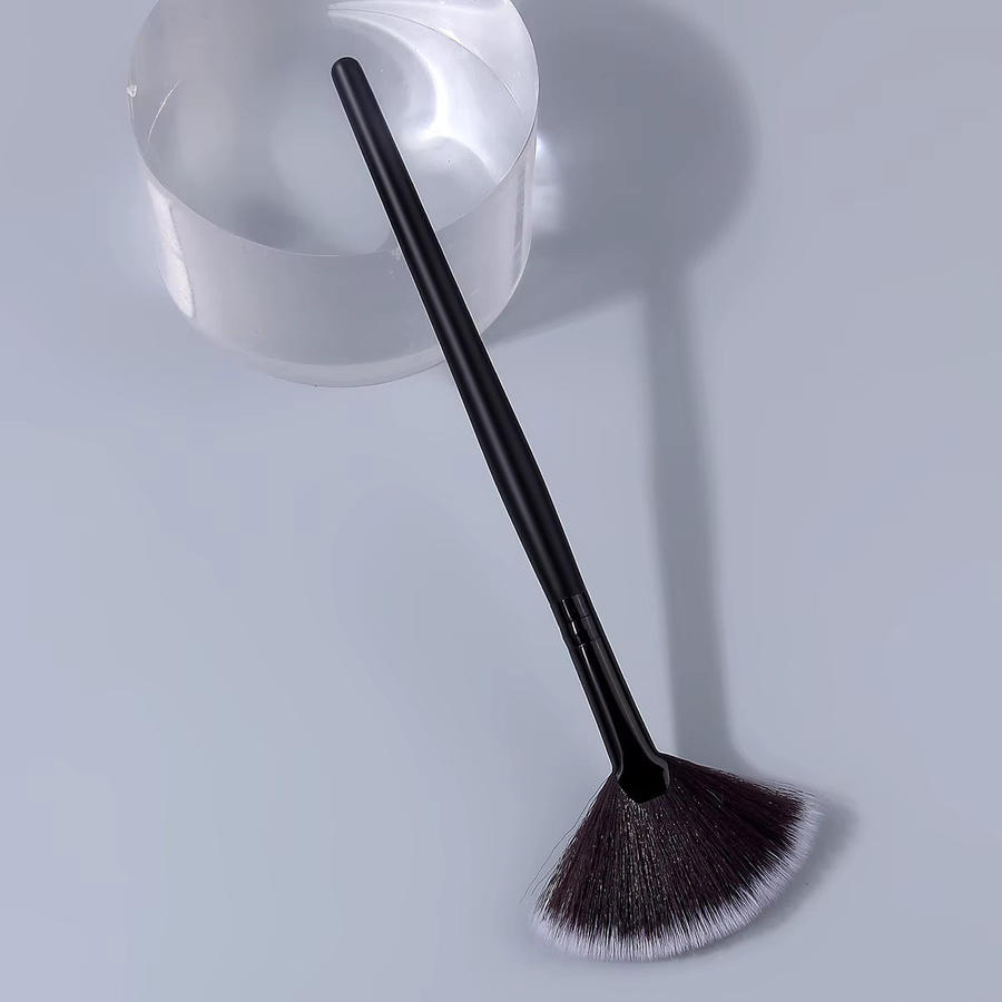 KOSSHOW Highlighter-Pinsel, fächerförmig - Bild 2