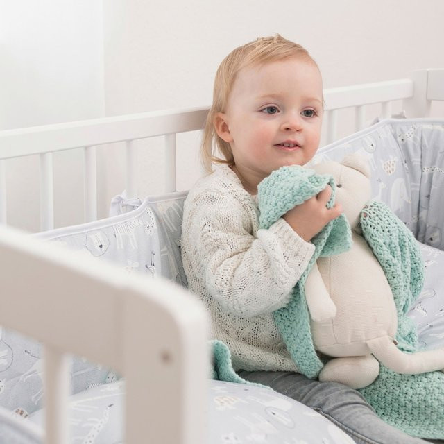 Schardt Beistellbett Micky für Babys aus Buche Massivholz in Weiss, B/T/H: 60 x 120 x 65 cm - Bild 1