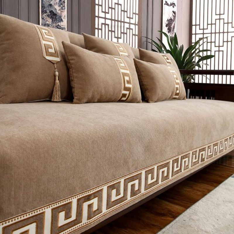 Luxuriöser Sofabezug mit Stickerei von Your Warm Home in Gold und Beige, rutschfestes Chenille-Jacquard-Design für alle Jahreszeiten, Breite: 110 cm, Länge: 160 cm - Bild 2