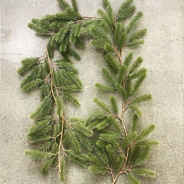 ZQCY Künstliche Rattan-Weihnachtsgirlande in Grün und Weiß für Garten, Wand und Party-Dekoration - Bild 1